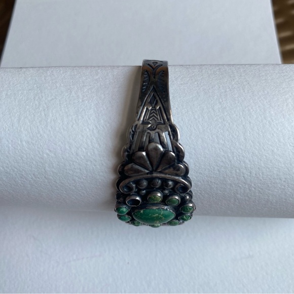 Vintage Turquoise Cuff Bracelet - Picture 12 of 12